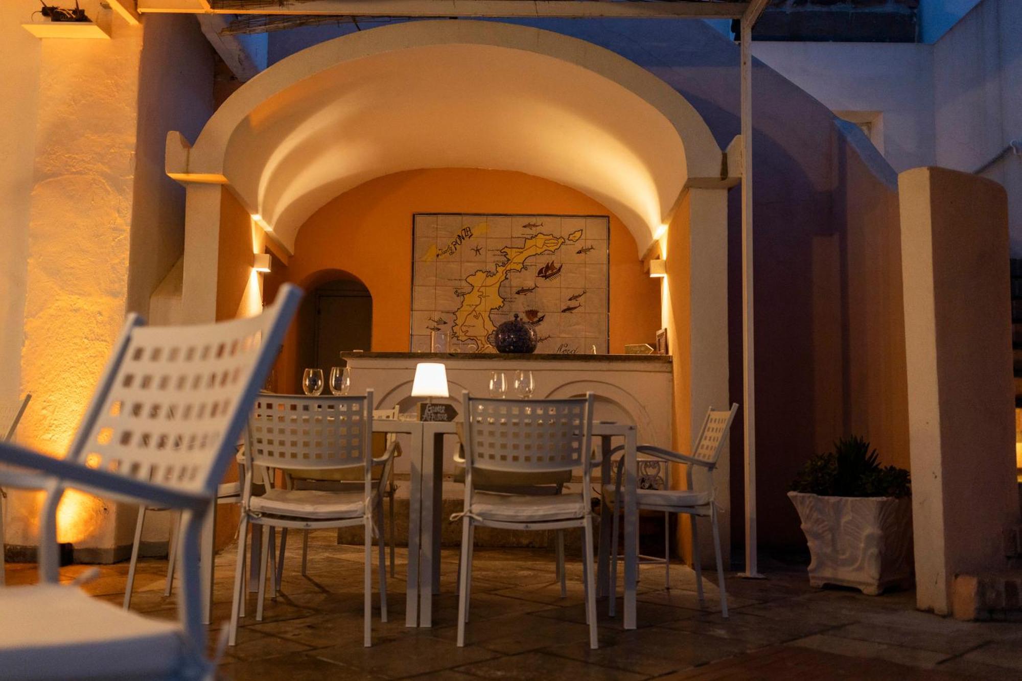 Hotel Chiaia Di Luna Ponza Eksteriør billede