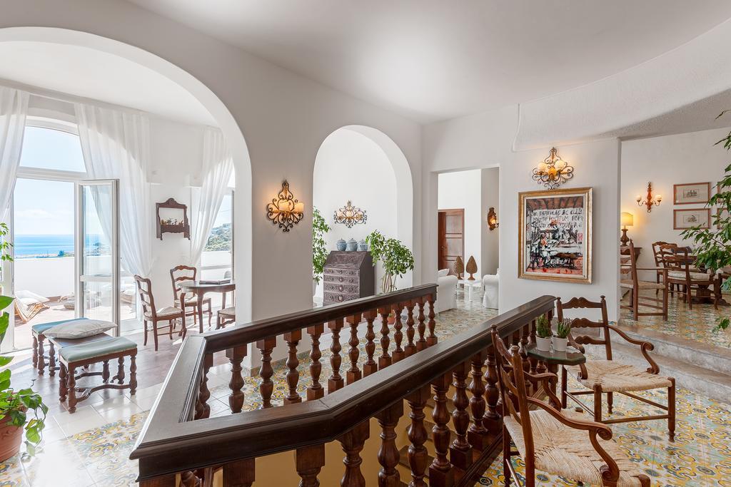 Hotel Chiaia Di Luna Ponza Eksteriør billede